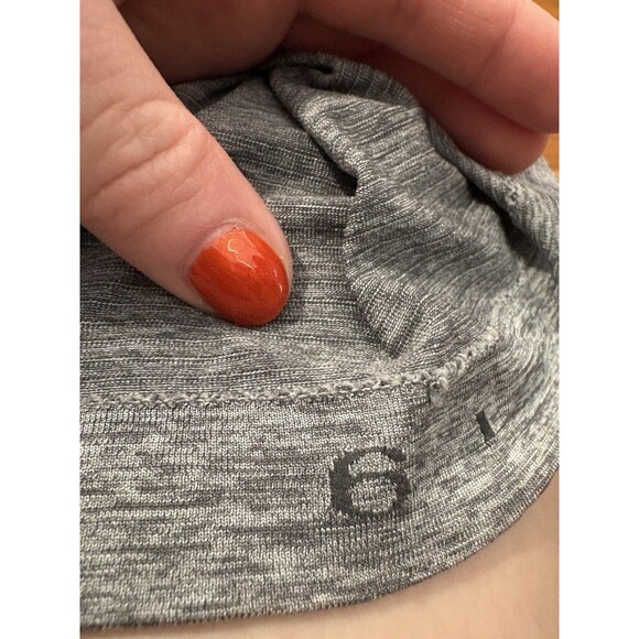 Lululemon Size 6 Swiftly Tech Short Sleeve Hip Length Gray - Picture 5 of 5